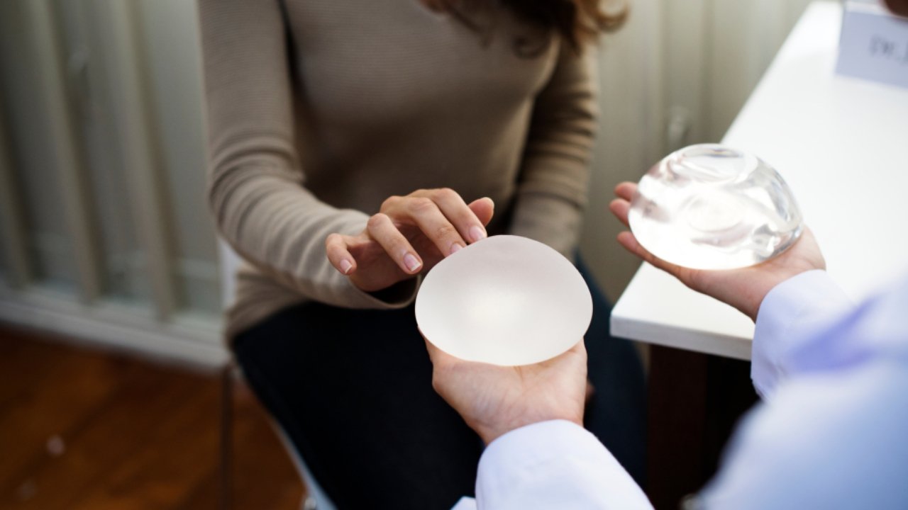Key Difference Between Silicone Implants and Saline Implants